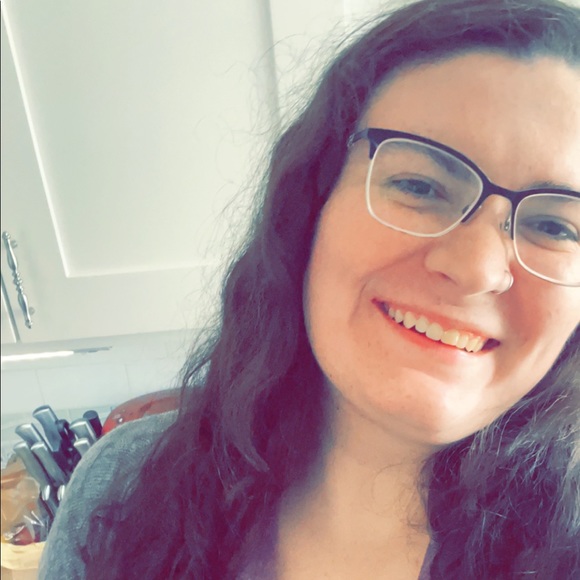 Meet your Posh Ambassador, Chloe - Picture 3 of 5